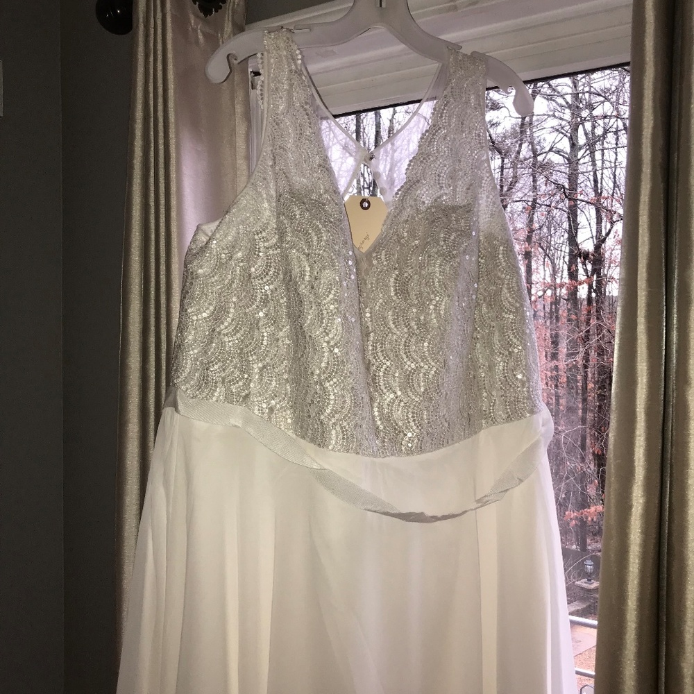 NWT Art-Deco Scalloped Lace Wedding Dress - Picture 6 of 6